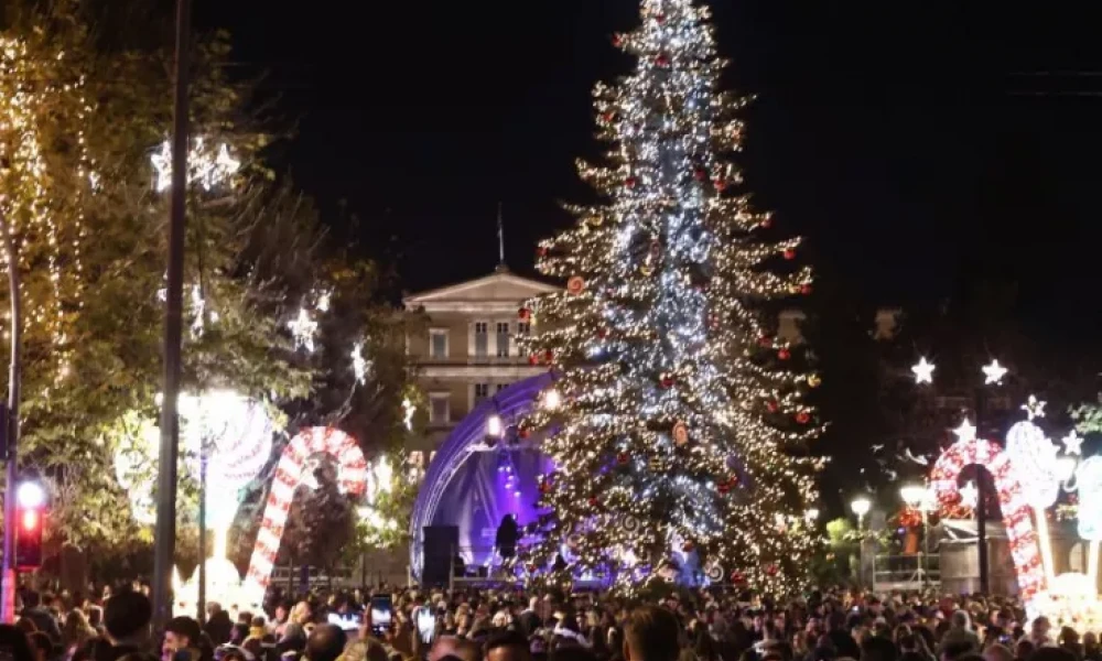 "Φίσκα" τα μαγαζιά της Αθήνας τα Χριστούγεννα-Ιδιαίτερη πληρότητα σε ορεινούς προορισμούς (βίντεο)